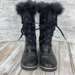 Women’s Sorel size 8 snow boots, black, faux fur